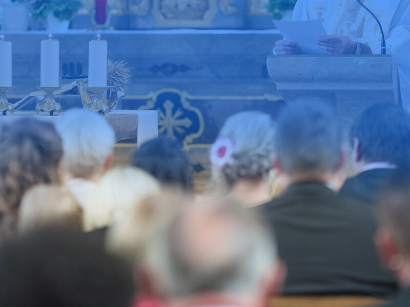 congregation at mass